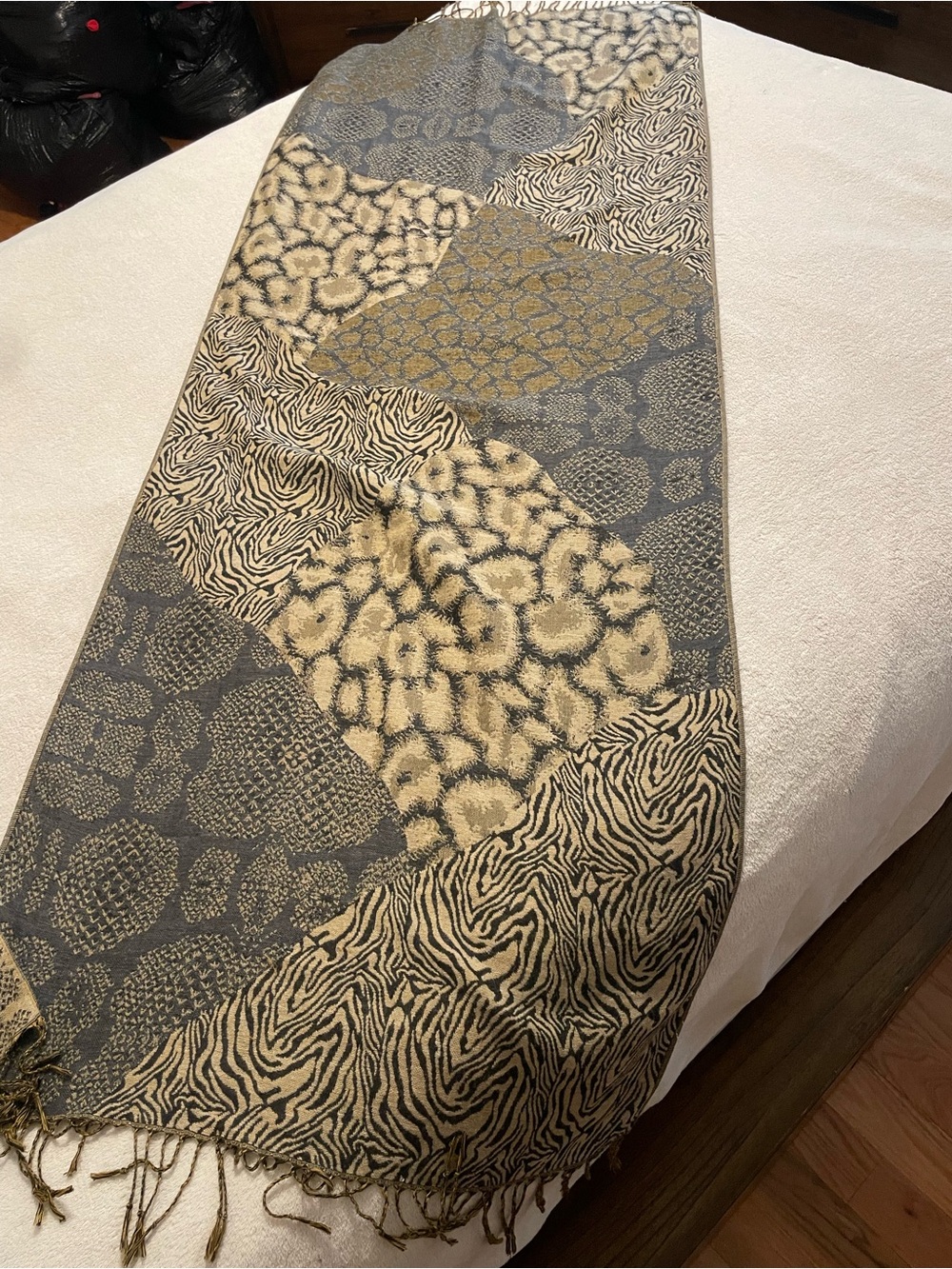 Luxury Animal Print Decorative scarf in Gold and Gray